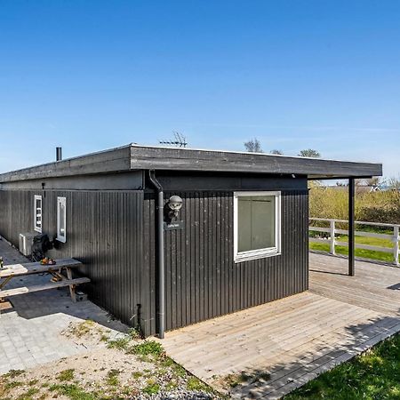 2 Bedroom Stunning Home In Strøby Ladeplads Dış mekan fotoğraf