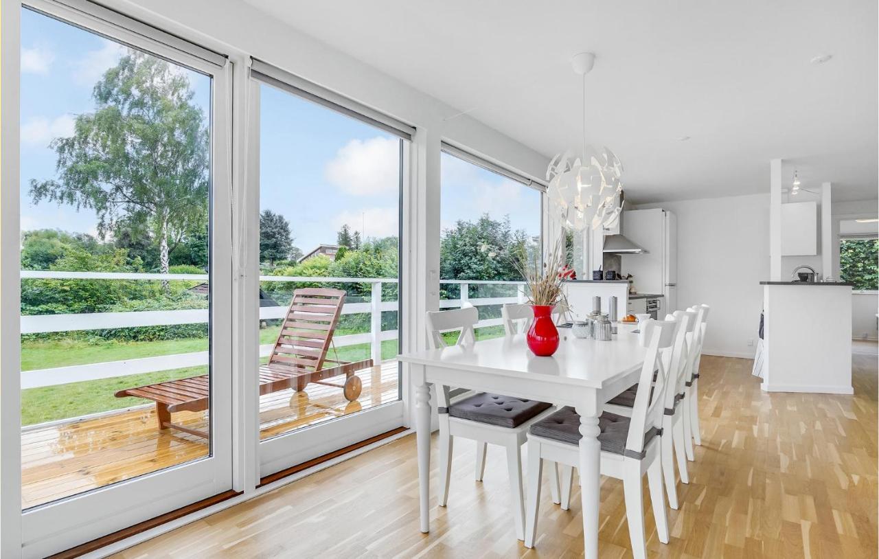 2 Bedroom Stunning Home In Strøby Ladeplads Dış mekan fotoğraf