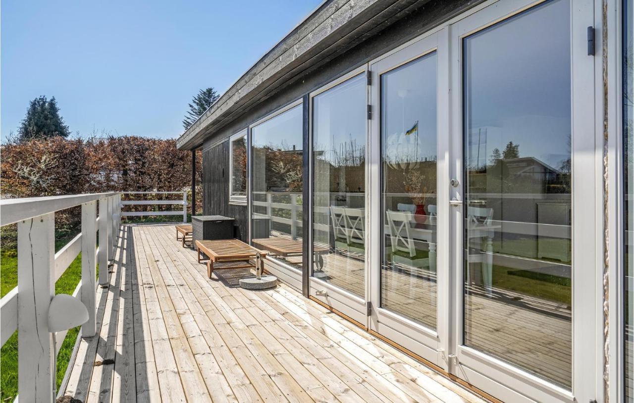 2 Bedroom Stunning Home In Strøby Ladeplads Dış mekan fotoğraf