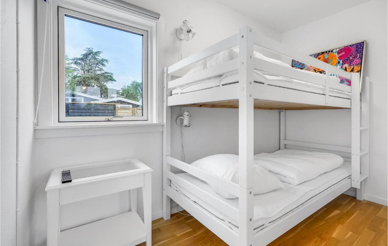 2 Bedroom Stunning Home In Strøby Ladeplads Dış mekan fotoğraf