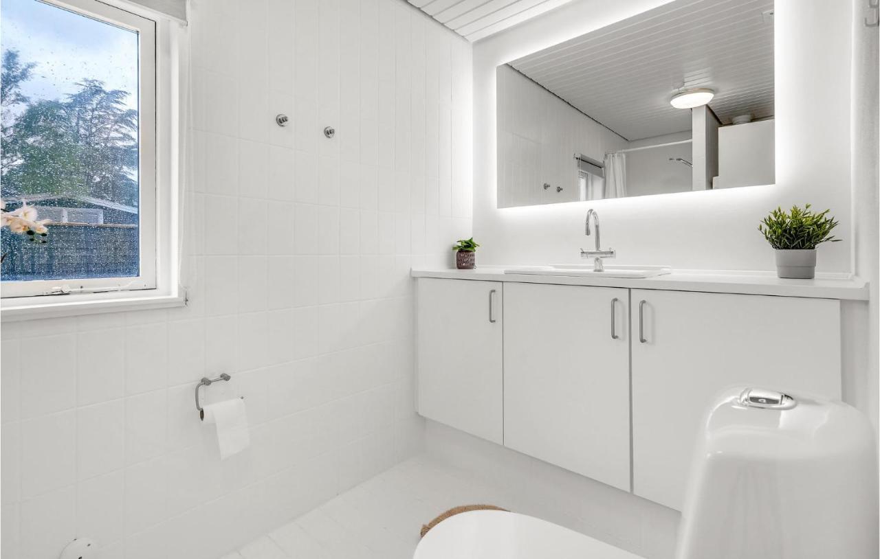 2 Bedroom Stunning Home In Strøby Ladeplads Dış mekan fotoğraf